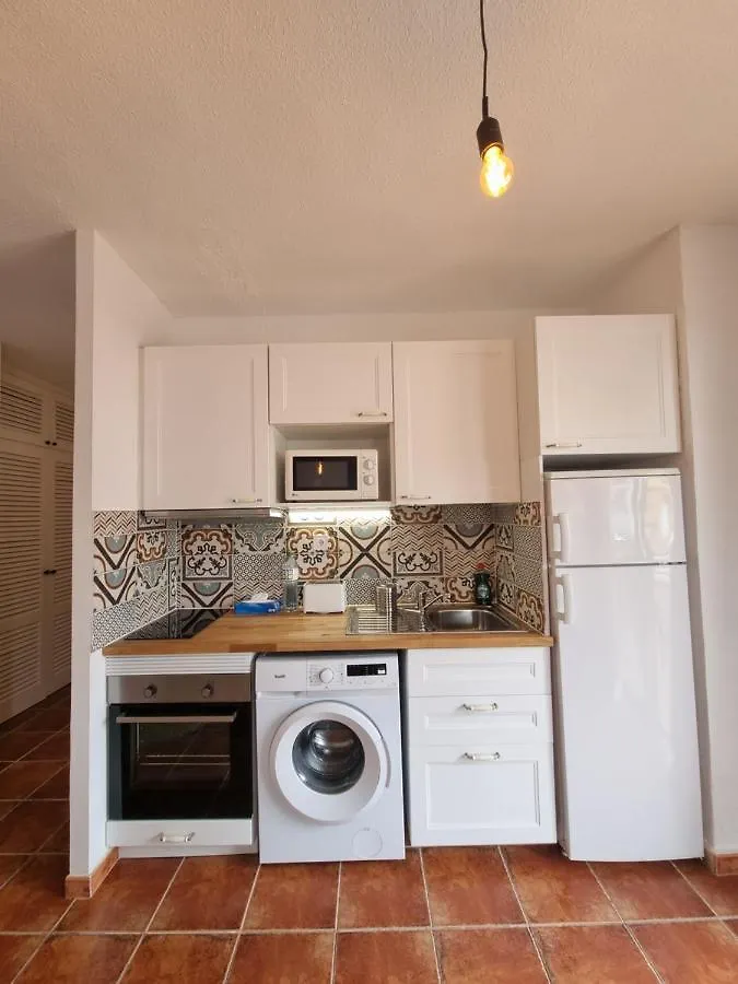 אדחה Tenerife Beach Apartment Adeje 0*,